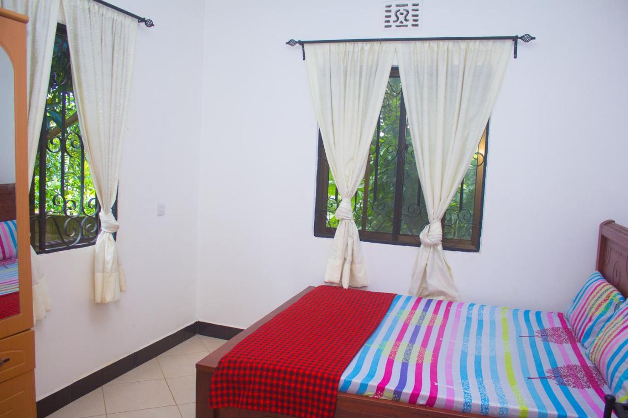 New Dream House Bed & Breakfast อารูชา ภายนอก รูปภาพ
