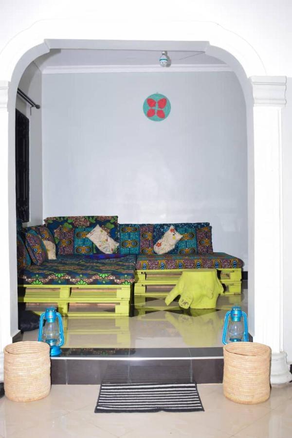 New Dream House Bed & Breakfast อารูชา ภายนอก รูปภาพ