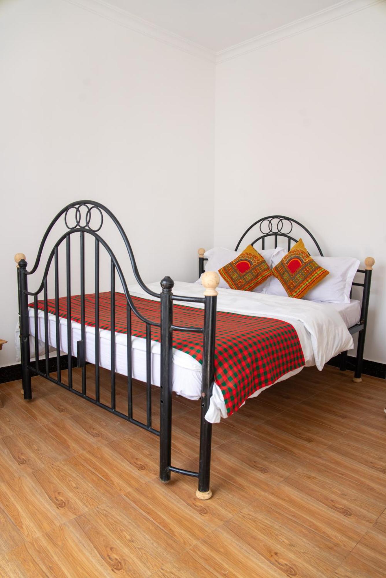 New Dream House Bed & Breakfast อารูชา ภายนอก รูปภาพ