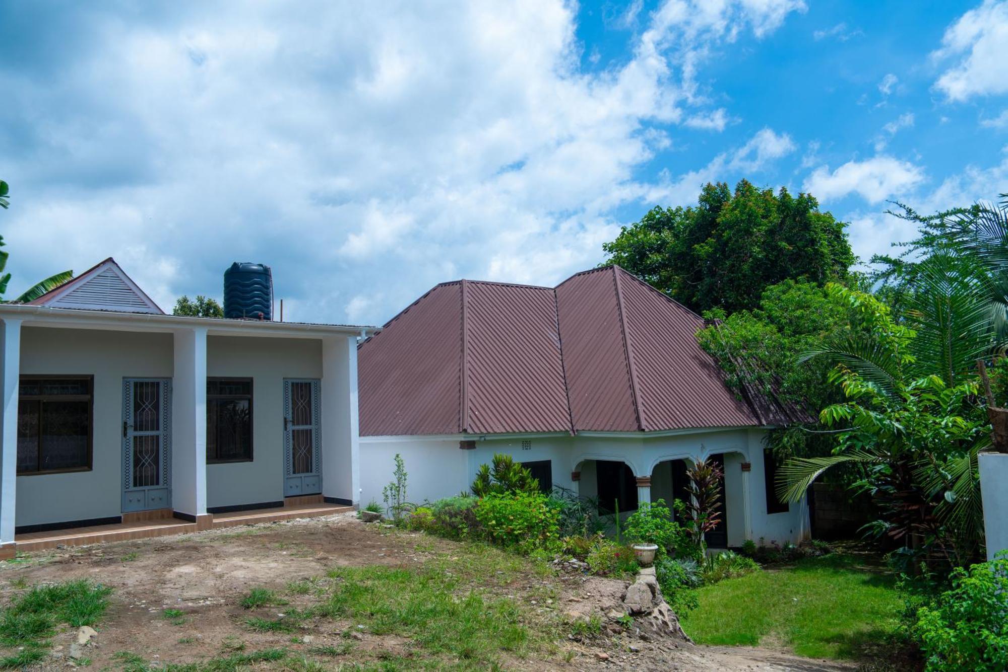 New Dream House Bed & Breakfast อารูชา ภายนอก รูปภาพ