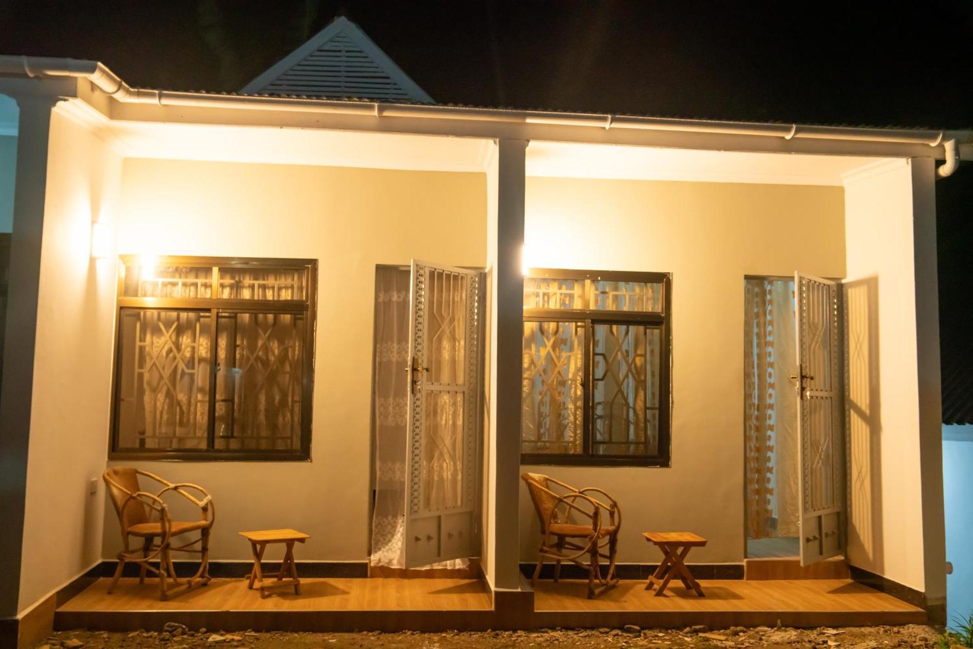 New Dream House Bed & Breakfast อารูชา ภายนอก รูปภาพ